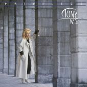 1985 : Privilege
julya lo'ko
album
ariola : 207.170